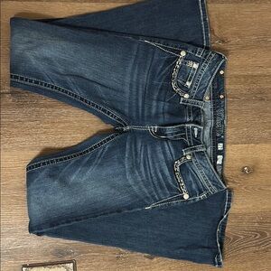 Miss Me Jeans

Barely worn